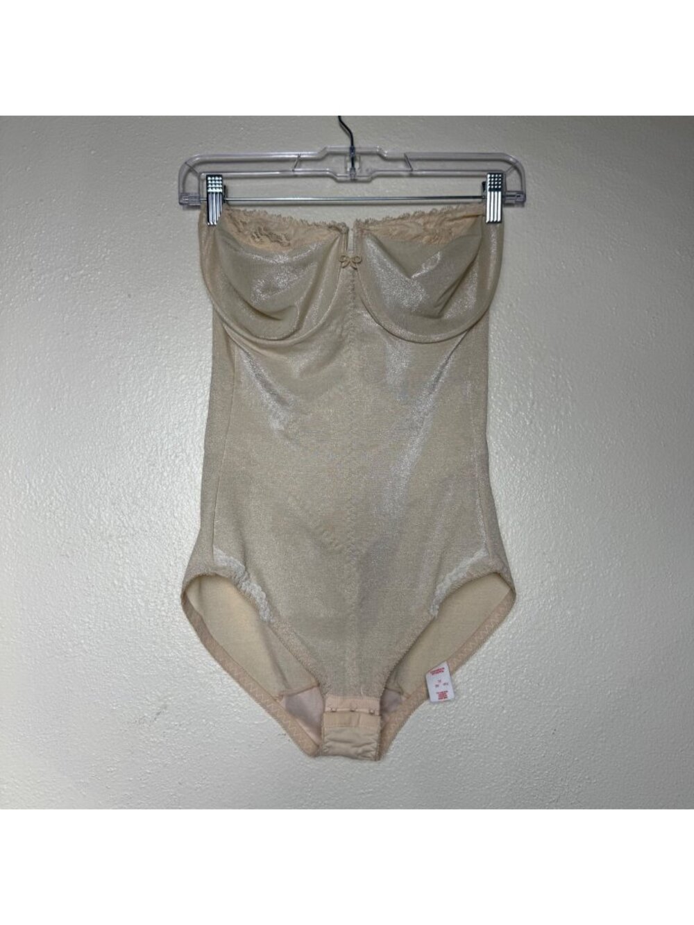 VTG Natural By Young Smoothie Beige Shimmery Lace Strapless Bodysuit 38D